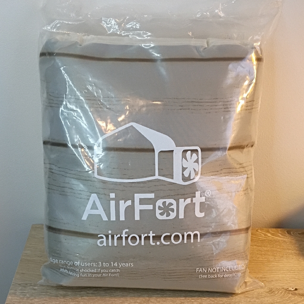 AirFort Cottage Air Fort Inflatable New In Package